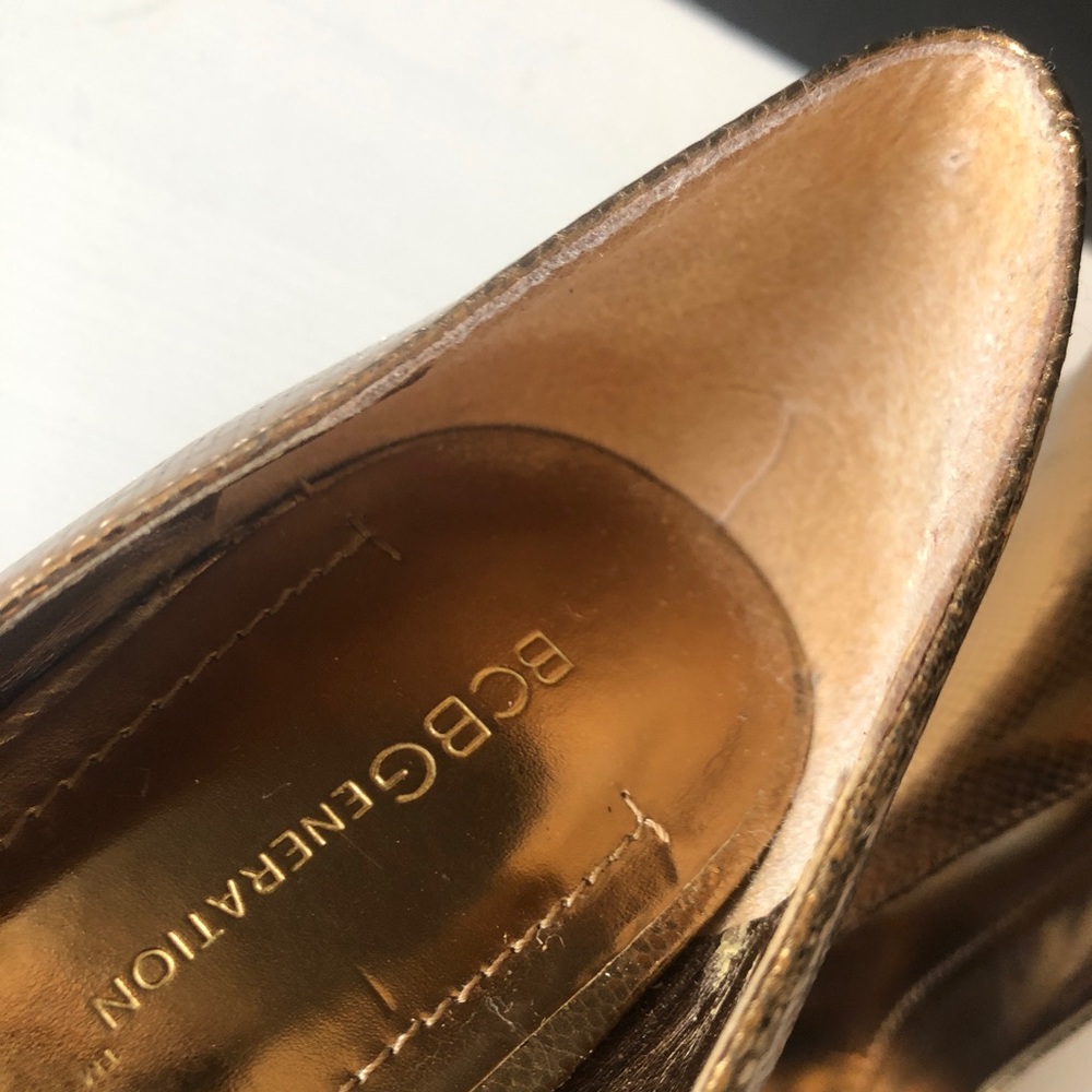 BCBGeneration Bronze Heels US 10 - Picture 6 of 10